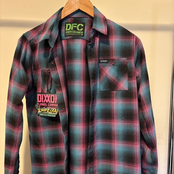 DIXXON youth XL shredded flannel with tag/sticker - Picture 1 of 5
